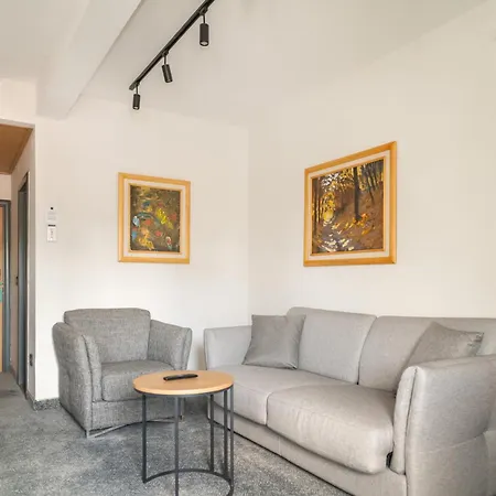 Mona Plaza Hotel 4*